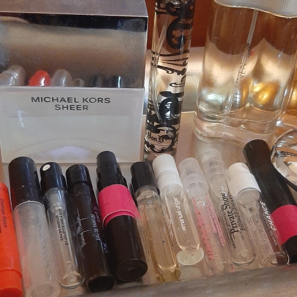 Sold - Picture 3 of 4